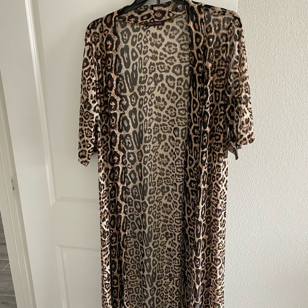 Leopard duster